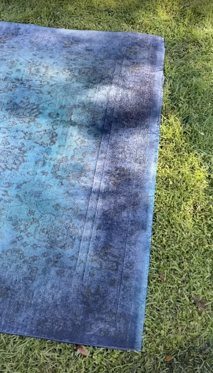 How to dye an old rug! - Give an old rug new life - Meggie Claire